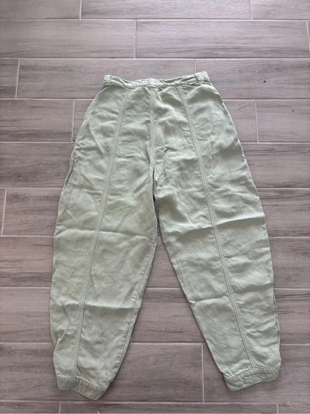 MOTHER The Patch Pocket Chute Flood Jeans